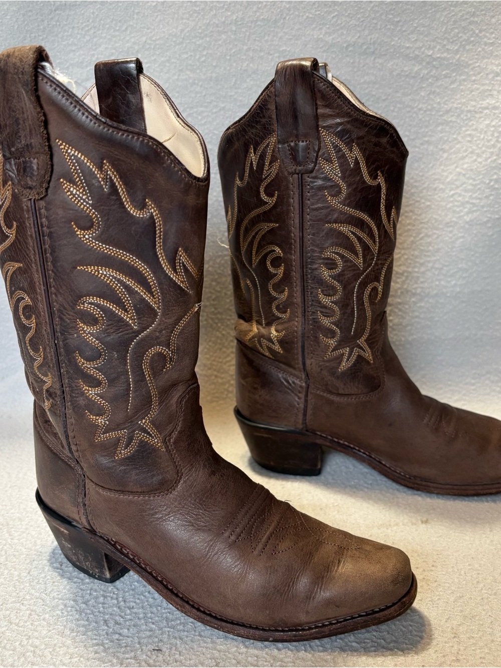 Old West CF8234 size 1.0-D Dark Brown Leather Cowboy Boots with Tan Stitching